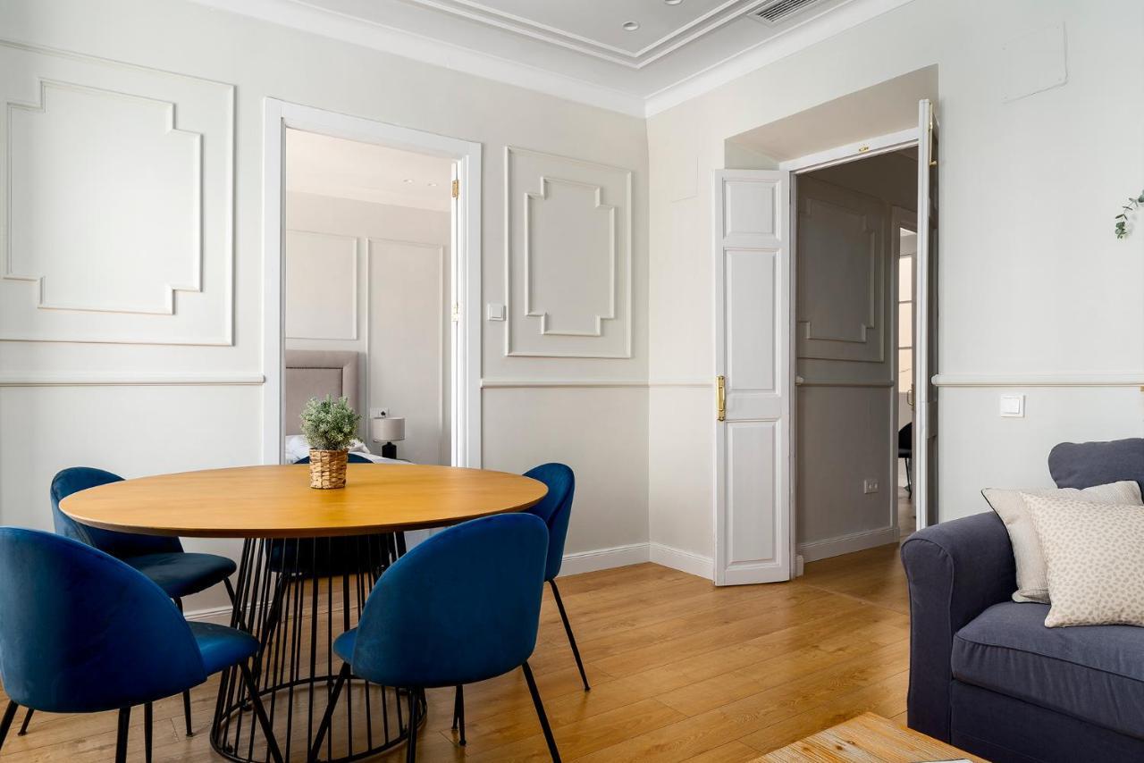 Apartamento Plaza De La Merced 4 Habitaciones Málaga Kültér fotó