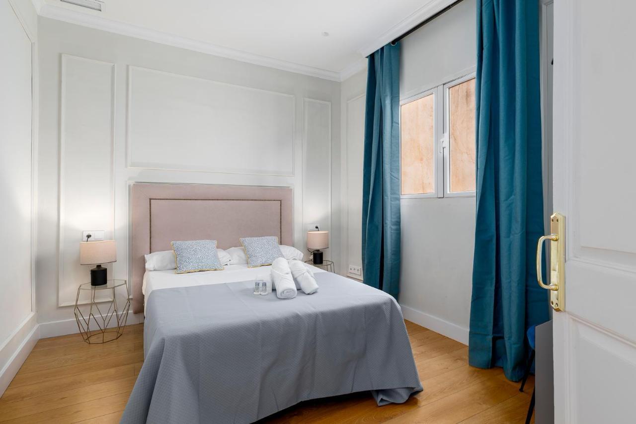 Apartamento Plaza De La Merced 4 Habitaciones Málaga Kültér fotó